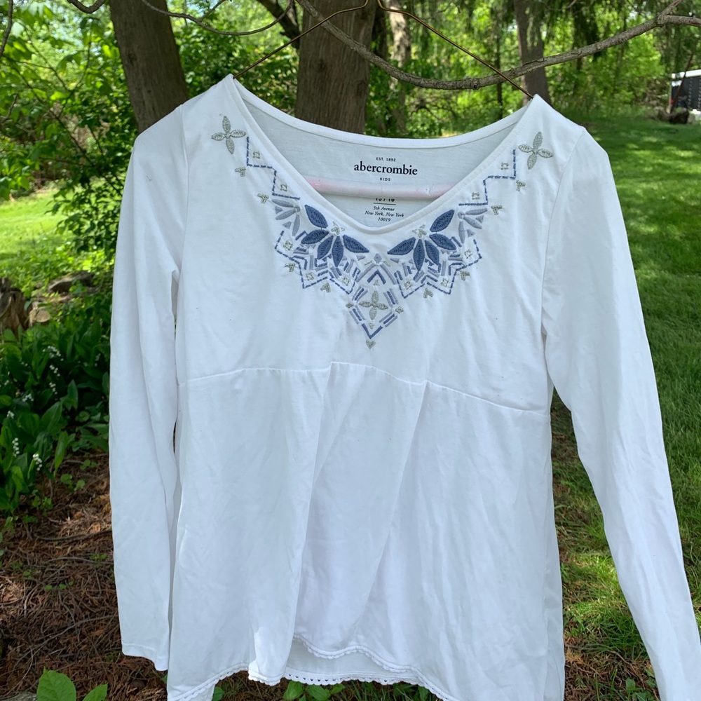 v-neck long sleeve
